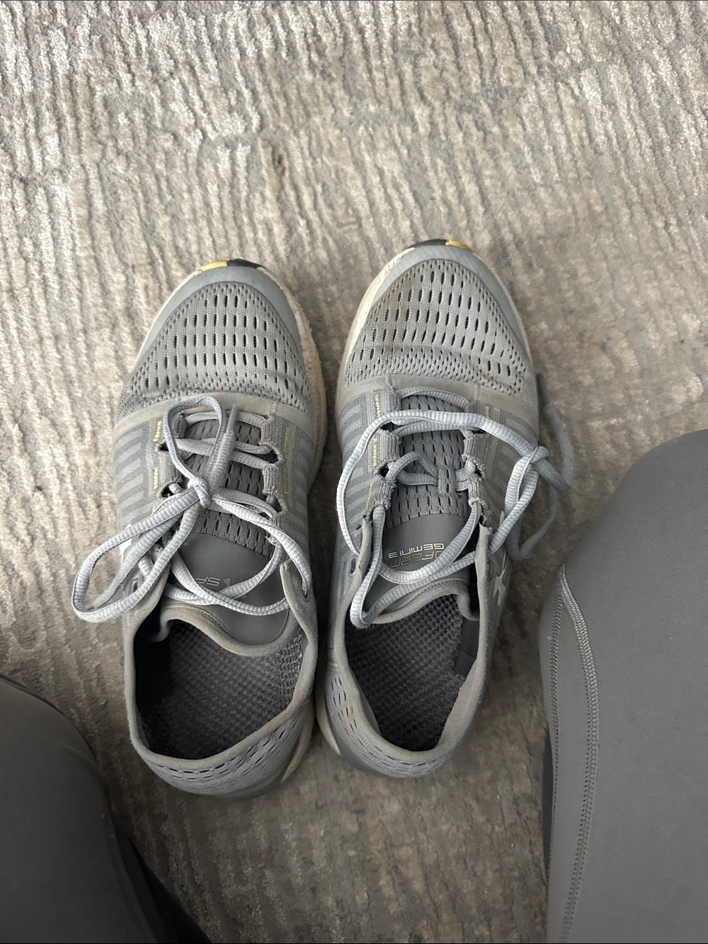Under Armour Light Gray Mesh Running Shoes with Yellow Accents